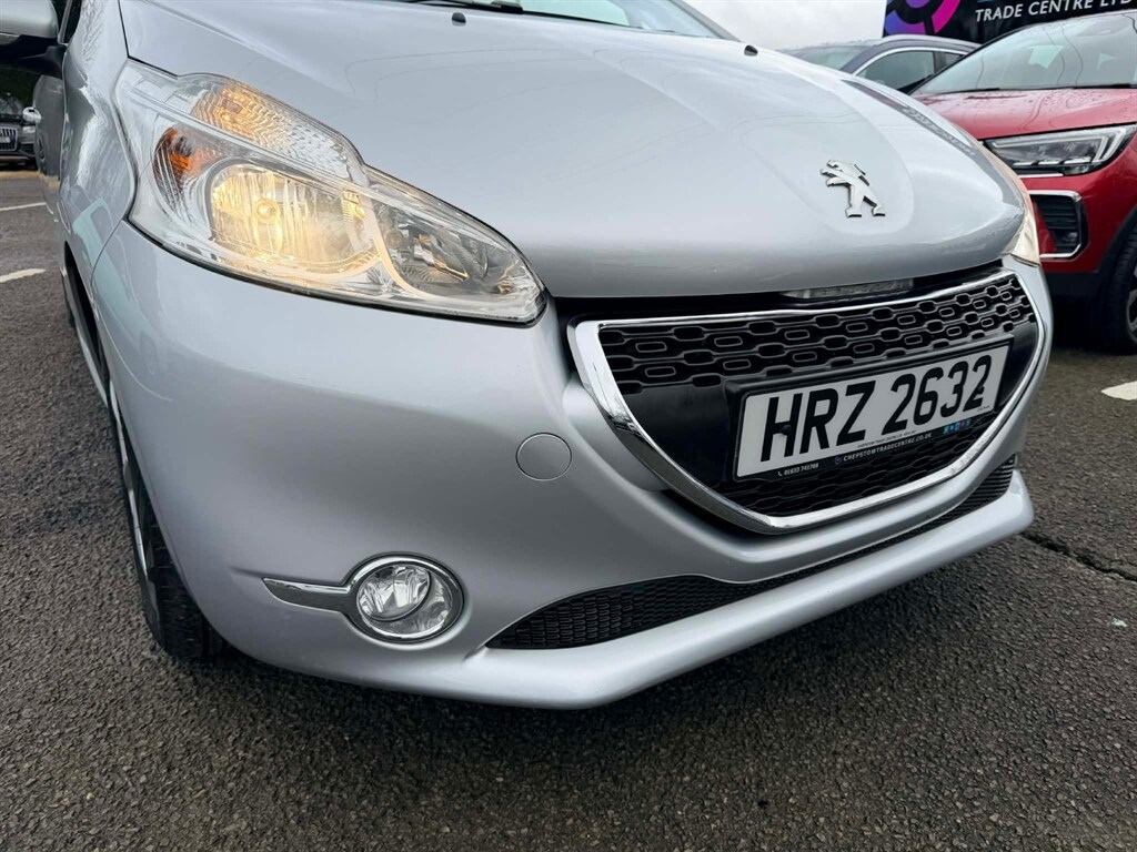 Used Peugeot 208 2014 for sale - 77563453: Photo 7