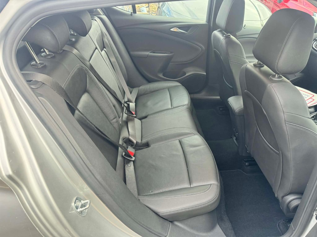 Used Vauxhall Astra 2017 for sale - 76615930: Photo 13