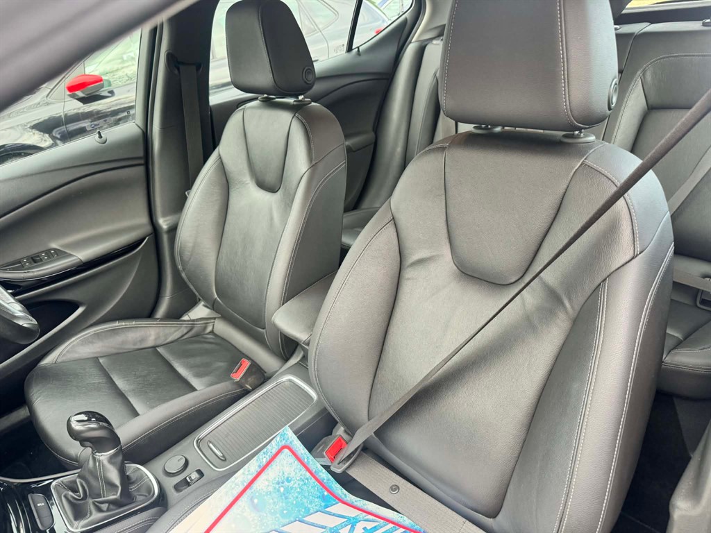 Used Vauxhall Astra 2017 for sale - 76615930: Photo 17