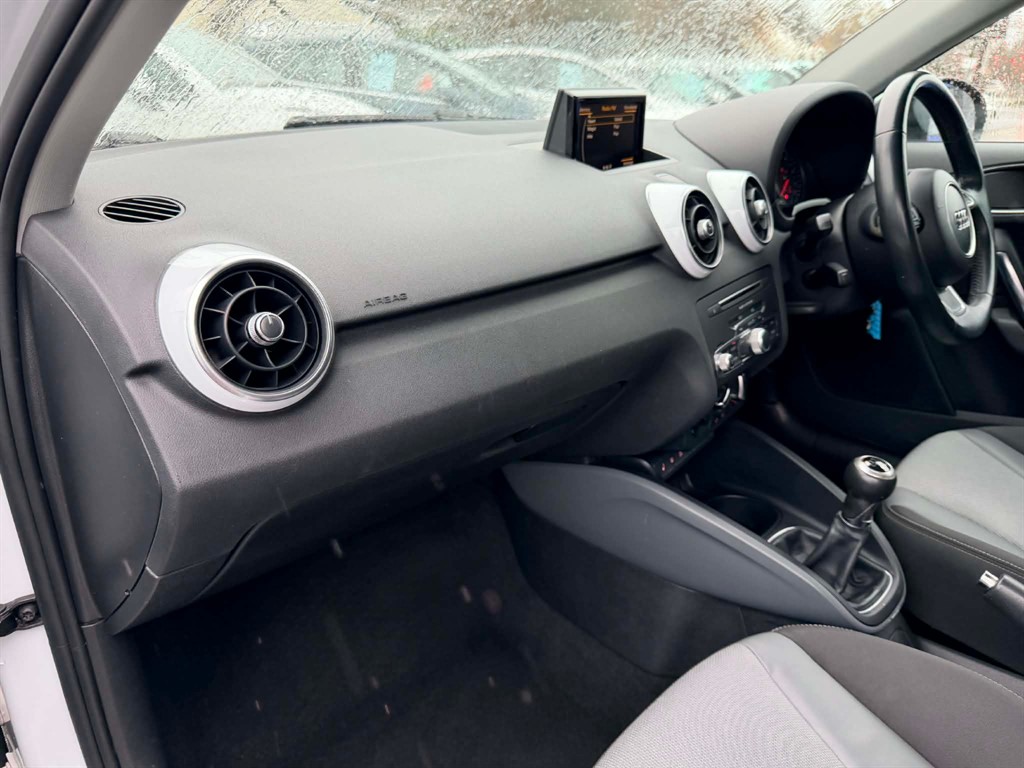 Used Audi A1 2015 for sale - 77556988: Photo 15