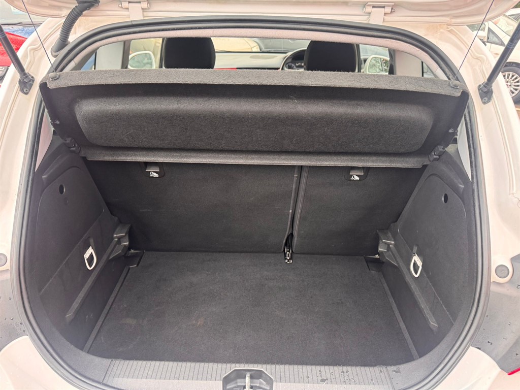 Used Vauxhall Corsa 2015 for sale - 77261942: Photo 14