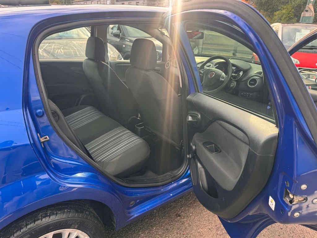 Used Fiat Punto Evo 2011 for sale - 76827014: Photo 13