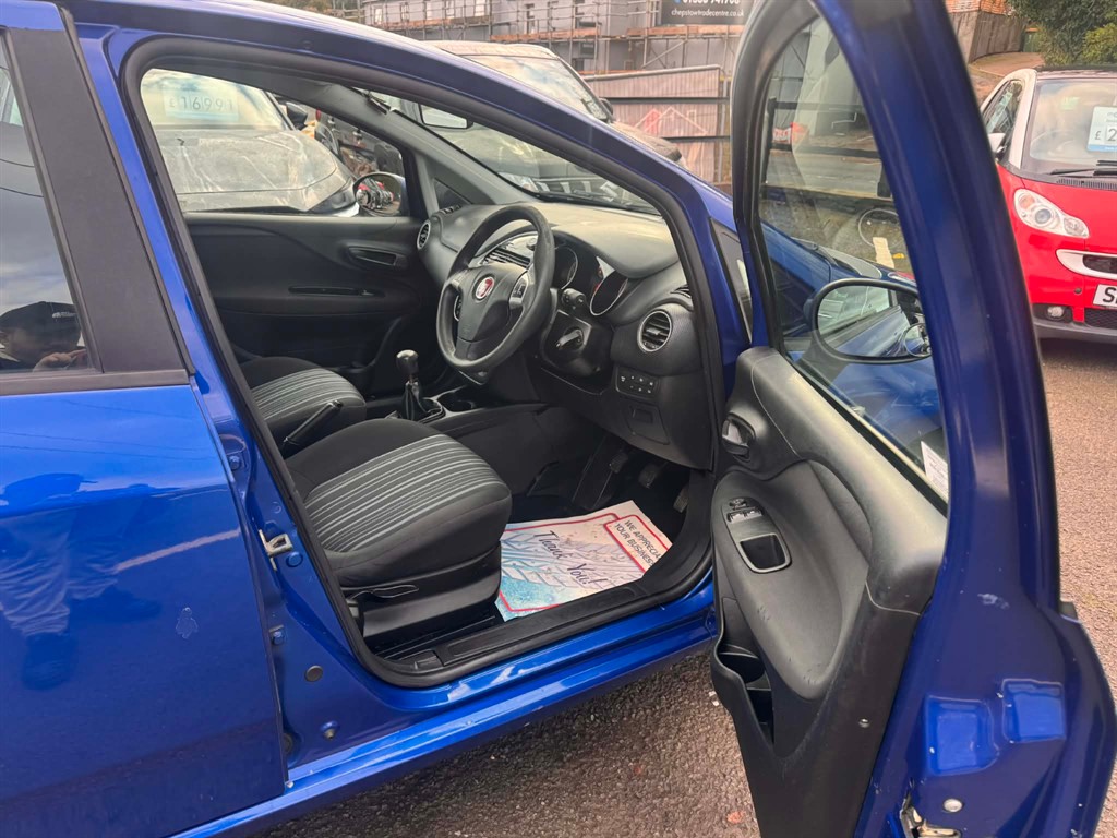 Used Fiat Punto Evo 2011 for sale - 76827014: Photo 9