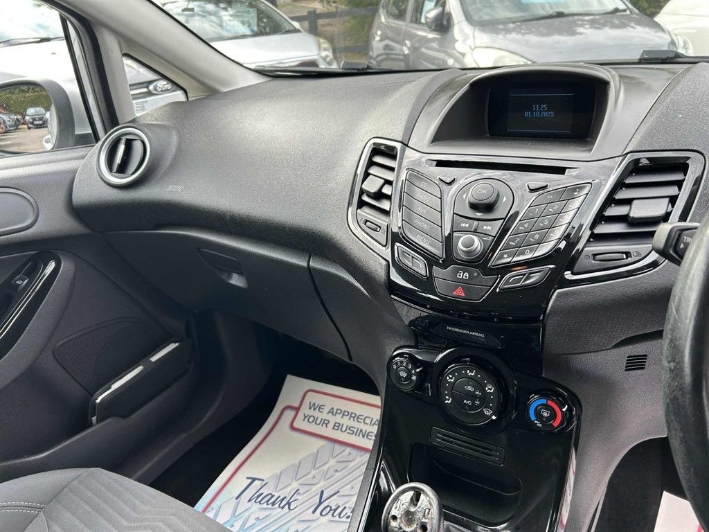 Used Ford Fiesta 2013 for sale - 76079552: Photo 11