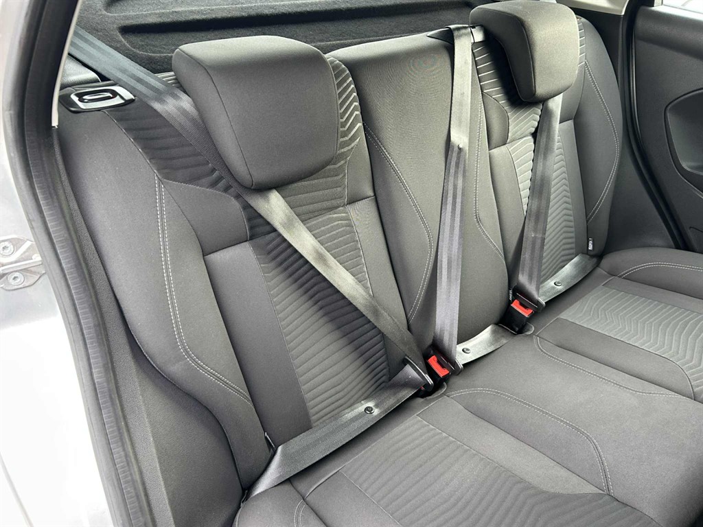 Used Ford Fiesta 2013 for sale - 76079552: Photo 13