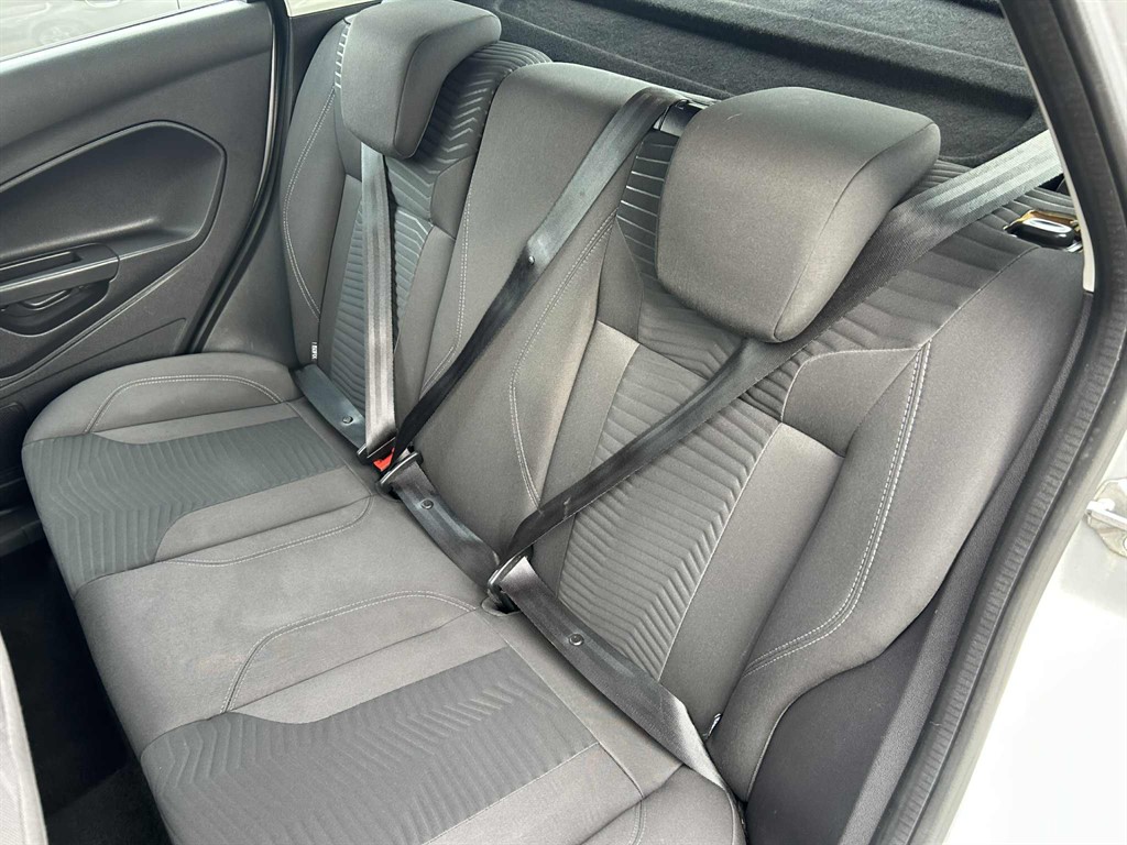 Used Ford Fiesta 2013 for sale - 76079552: Photo 16