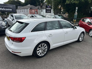 Used Audi A4 2017 for sale - 76172528: Photo 2