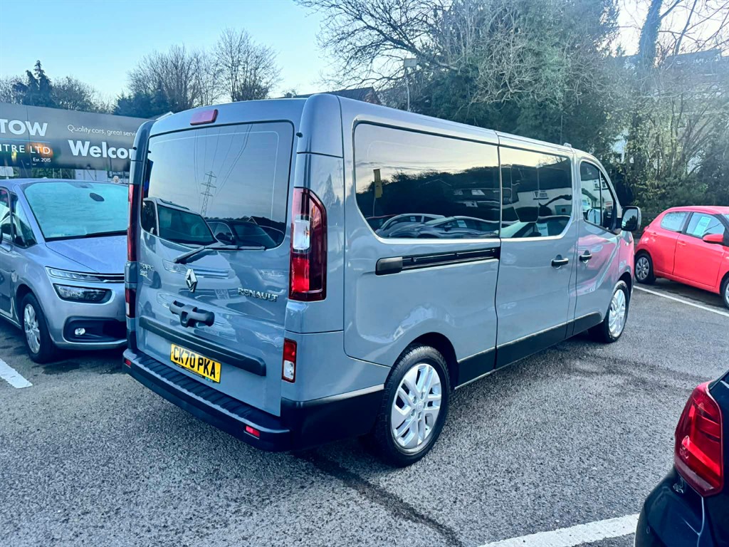 Used Renault Trafic 2020 for sale - 76948682: Photo 2