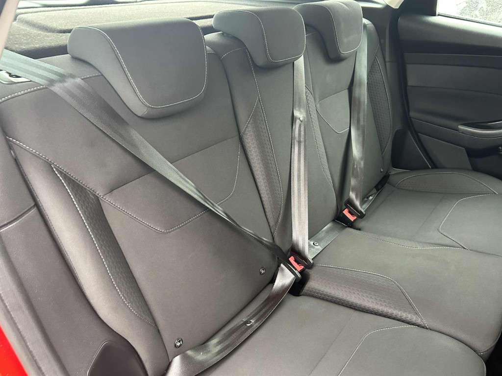 Used Ford Focus 2015 for sale - 76146304: Photo 13