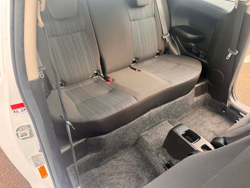 Used Suzuki Swift 2013 for sale - 77261953: Photo 12