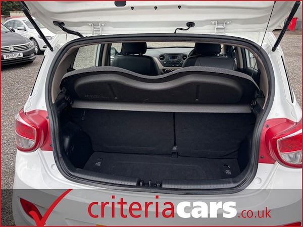 Used Hyundai i10 2015 for sale - 75570612: Photo 14