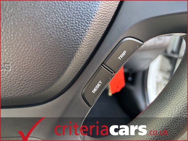 Used Hyundai i10 2015 for sale - 75570612: Photo 48