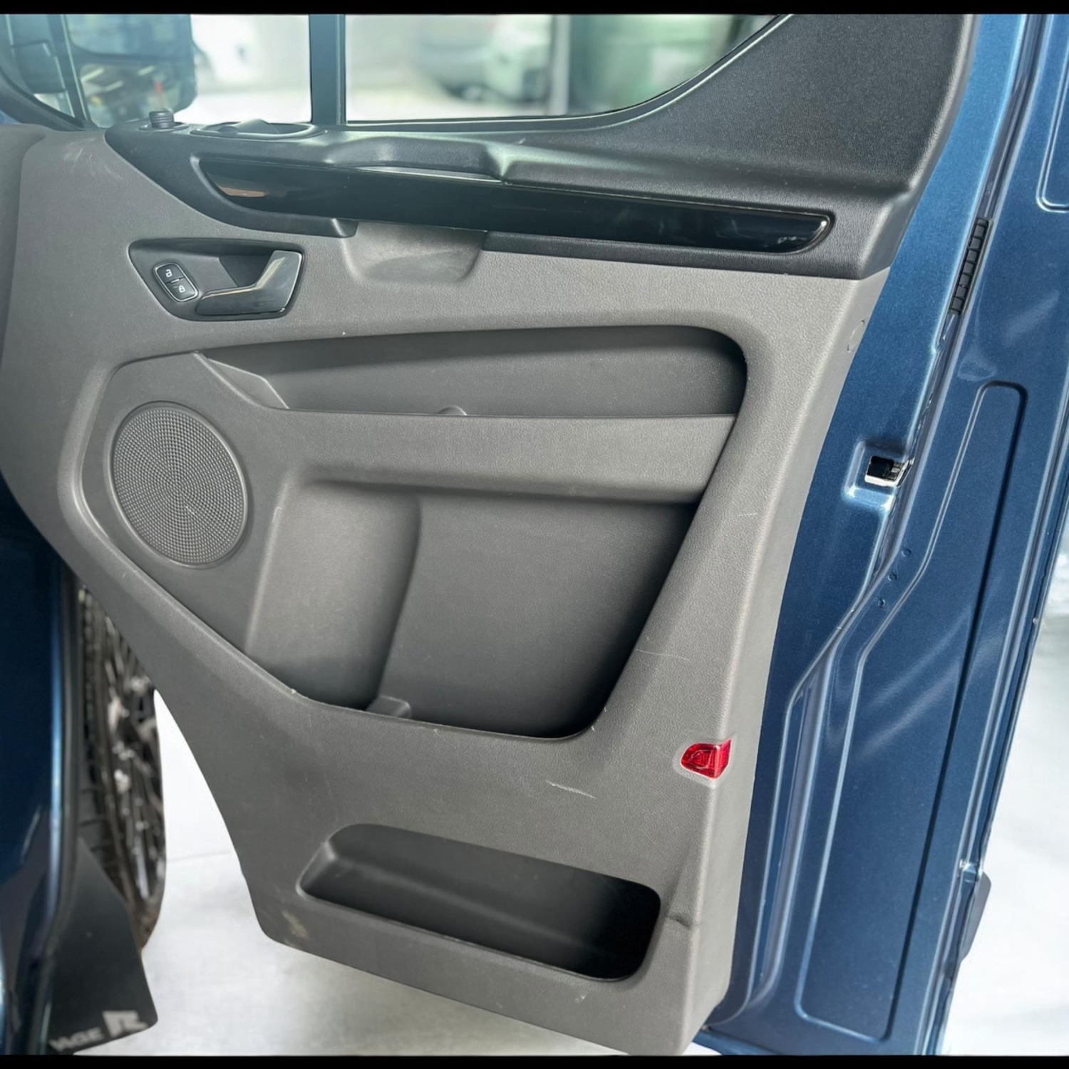 Used Ford Transit Custom for sale - 76996697: Photo 9