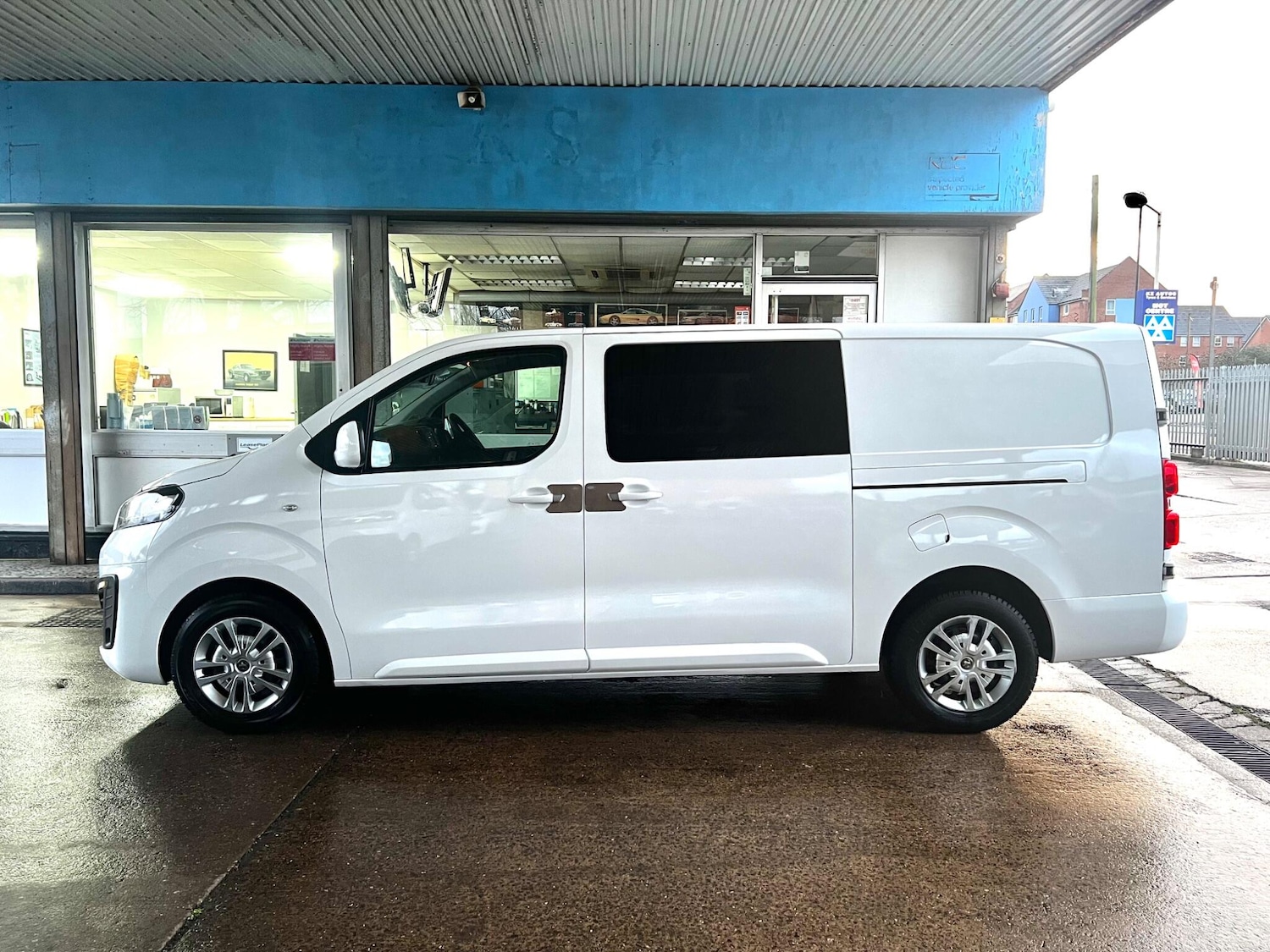 Used Vauxhall Vivaro 2019 for sale - 77191619: Photo 15
