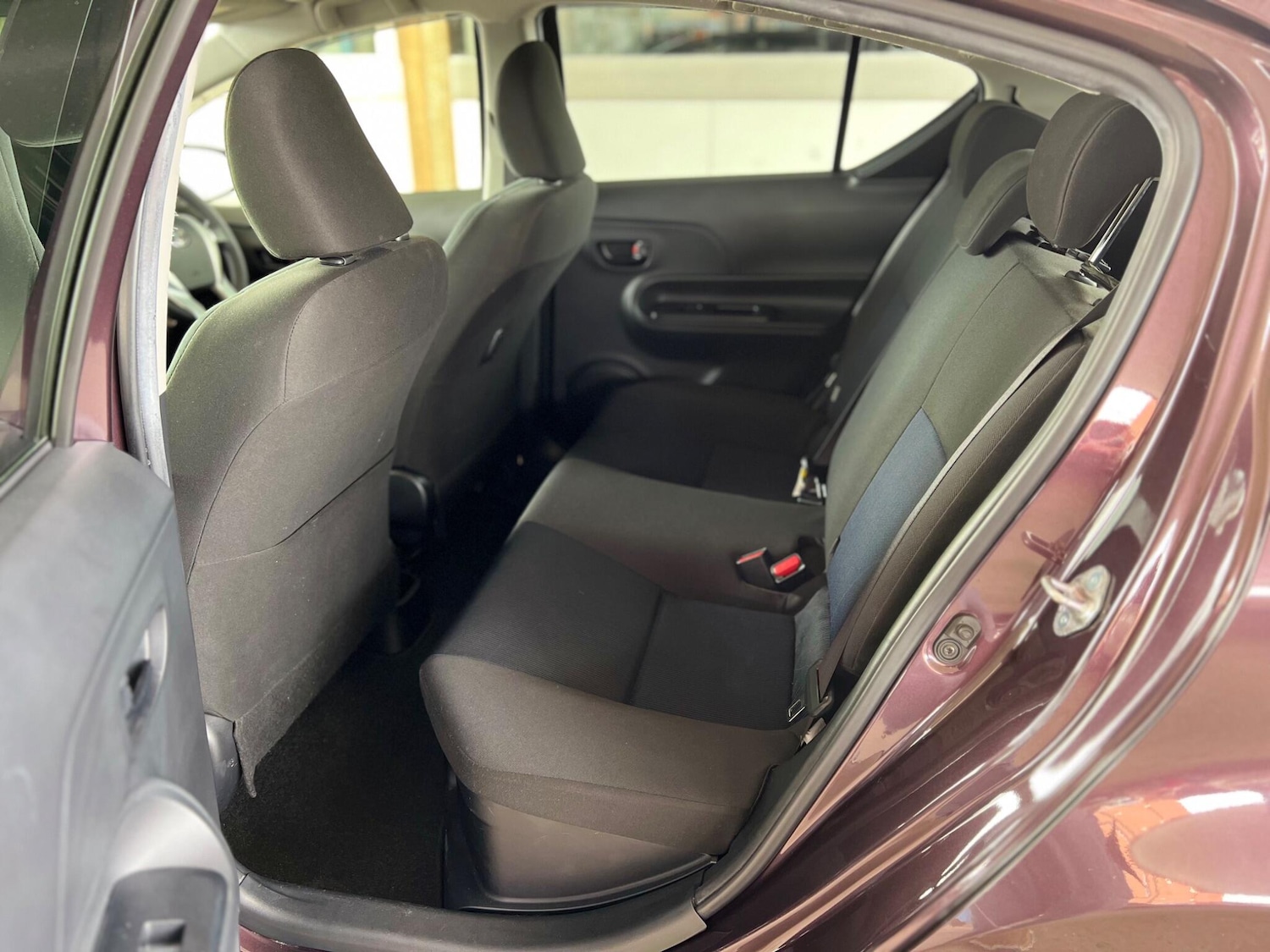 Used Toyota Aqua for sale - 78214800: Photo 5