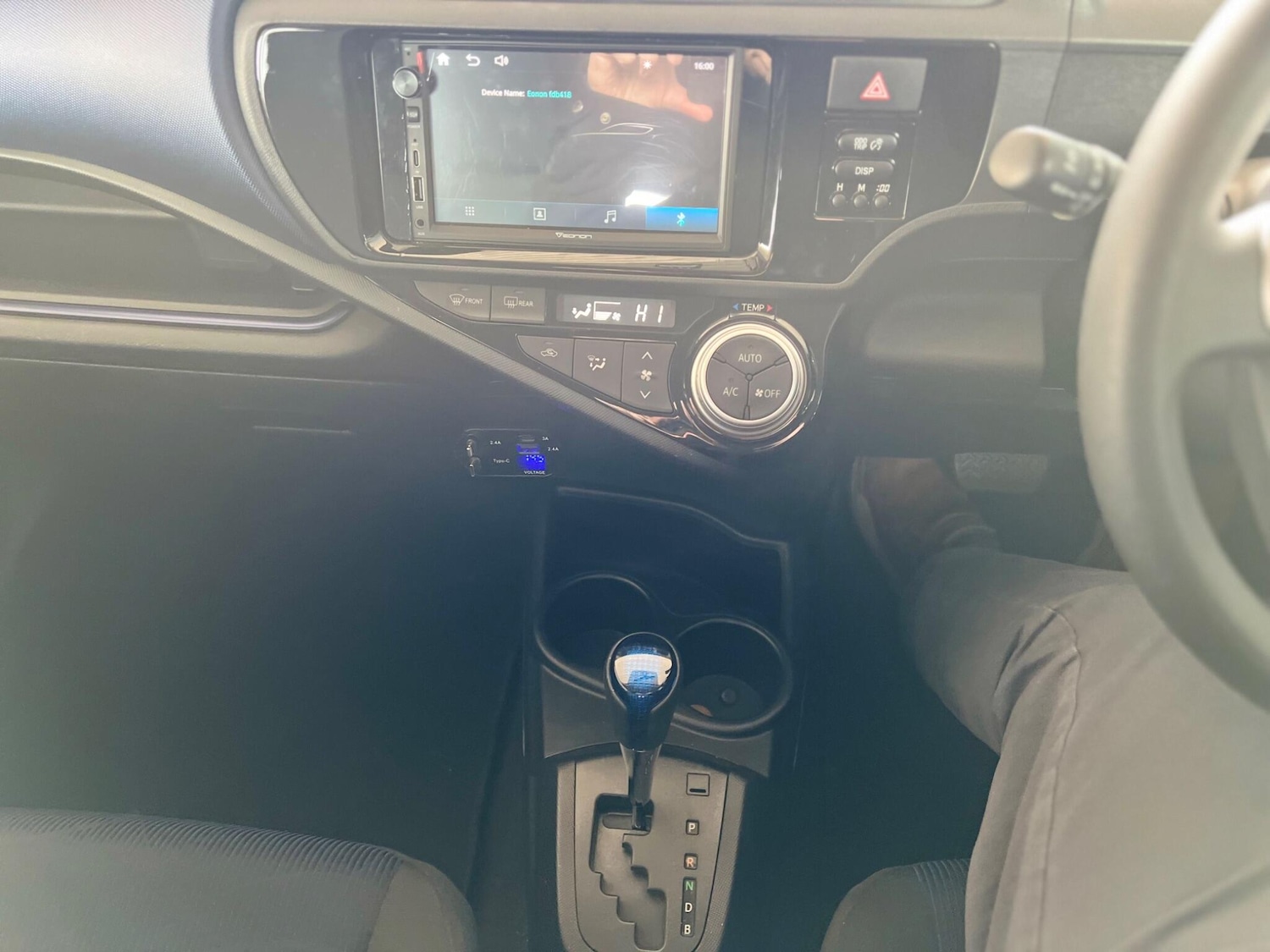 Used Toyota Aqua for sale - 78214800: Photo 9