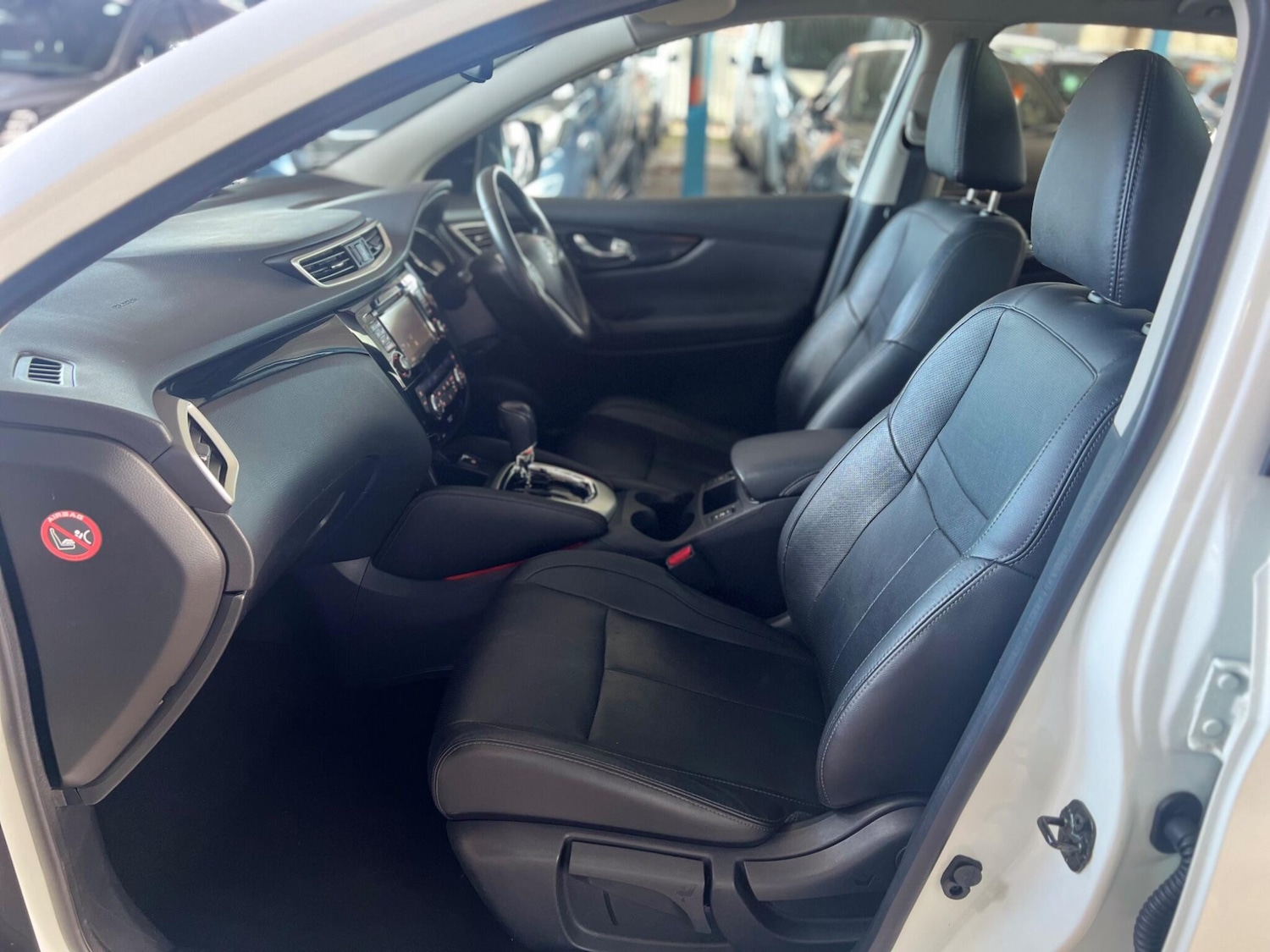 Used Nissan Qashqai 2016 for sale - 76456834: Photo 14