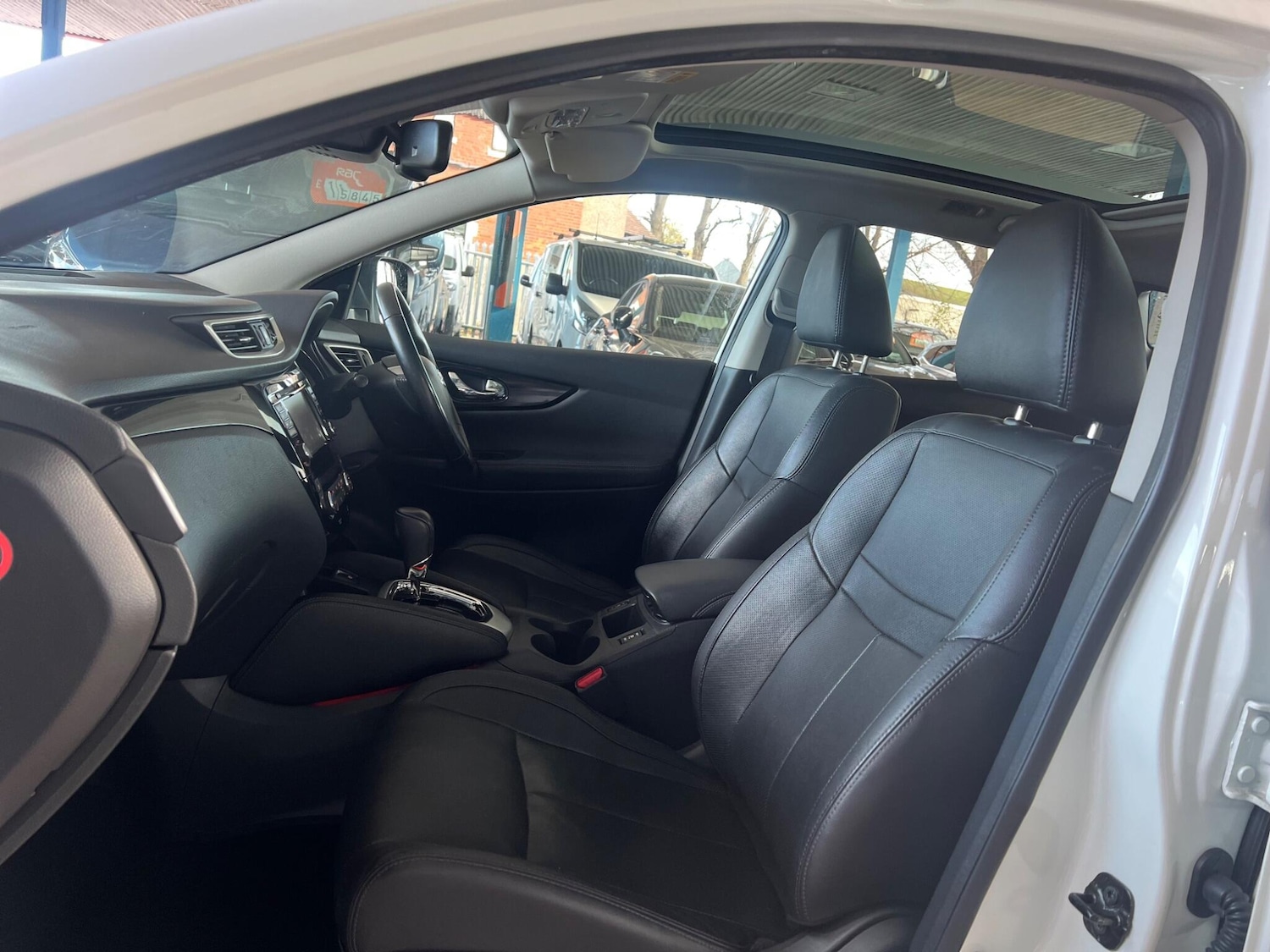 Used Nissan Qashqai 2016 for sale - 76456834: Photo 15