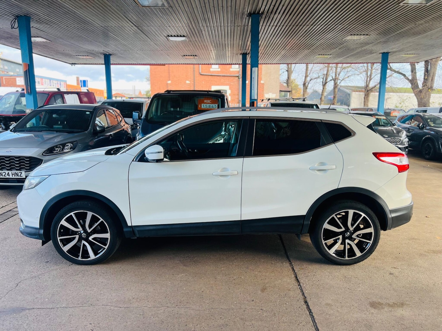 Used Nissan Qashqai 2016 for sale - 76456834: Photo 25