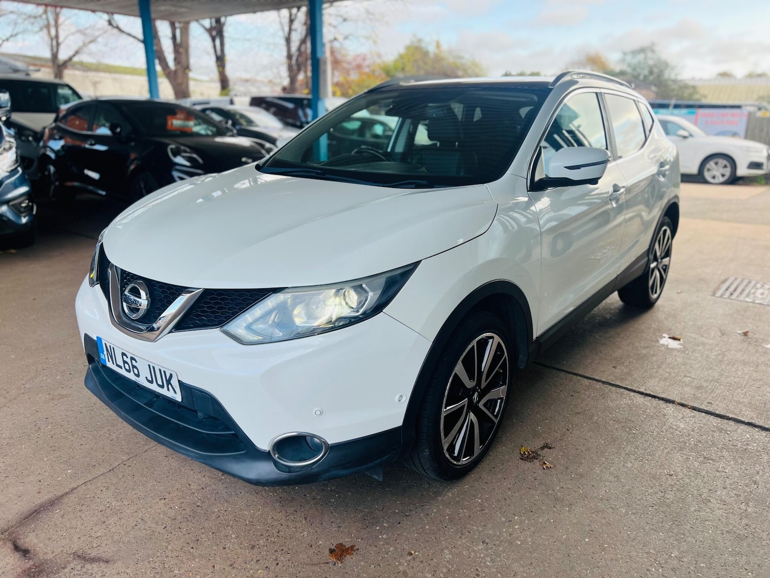 Used Nissan Qashqai 2016 for sale - 76456834: Photo 3