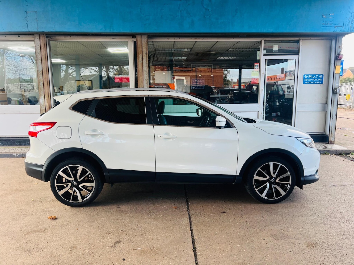 Used Nissan Qashqai 2016 for sale - 76456834: Photo 7