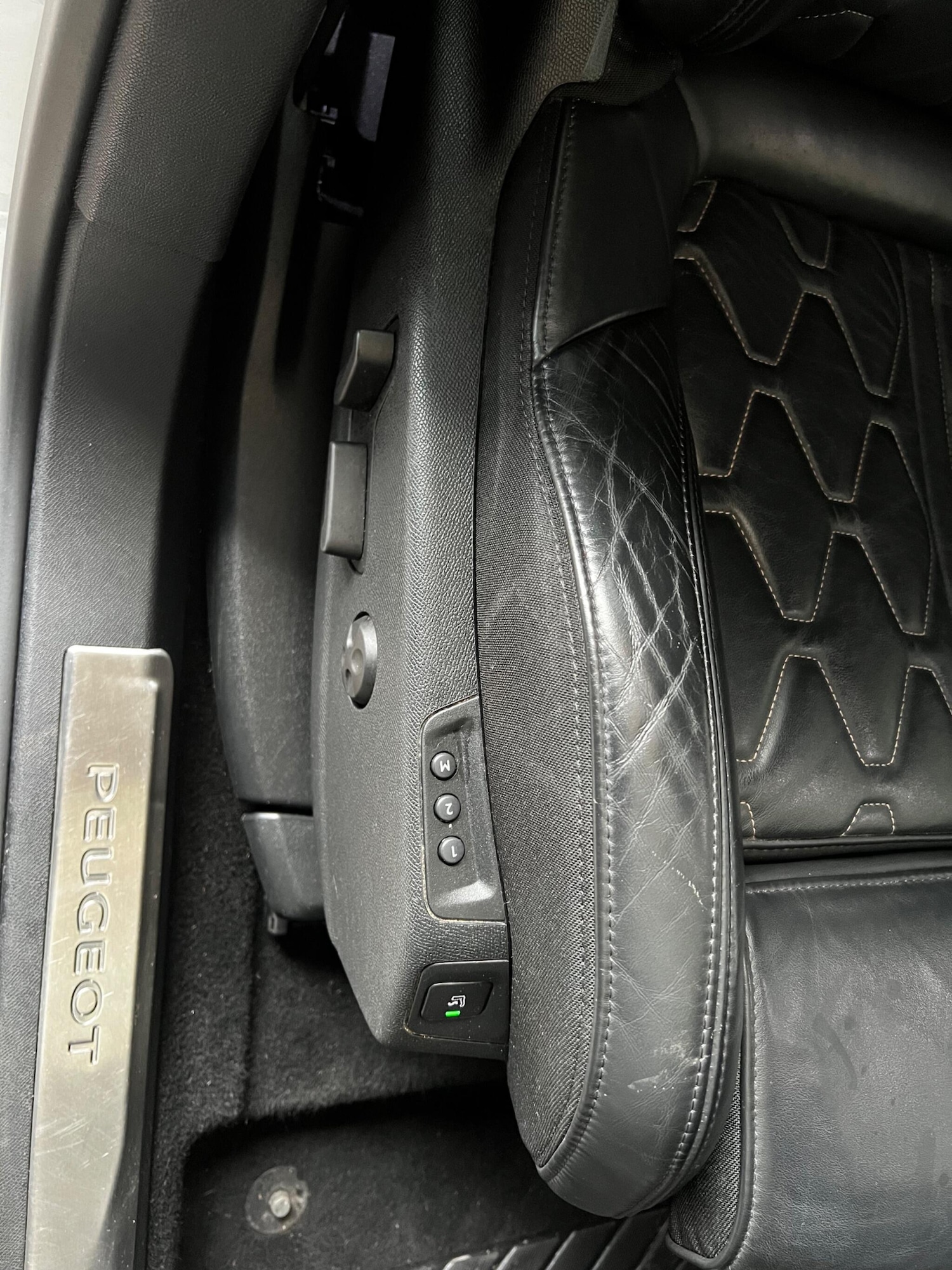 Used Peugeot 3008 2018 for sale - 77344393: Photo 17