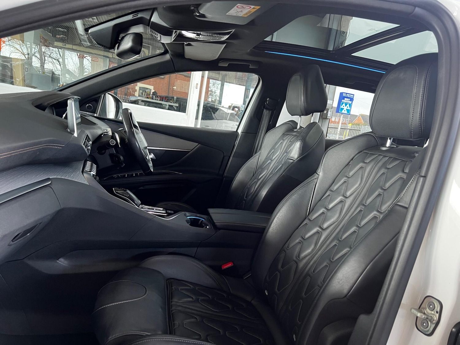 Used Peugeot 3008 2018 for sale - 77344393: Photo 19