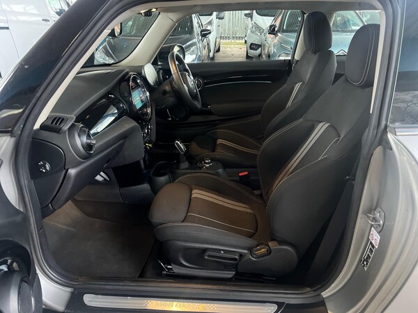 Used MINI Electric Hatch 2023 for sale - 74464722: Photo 5
