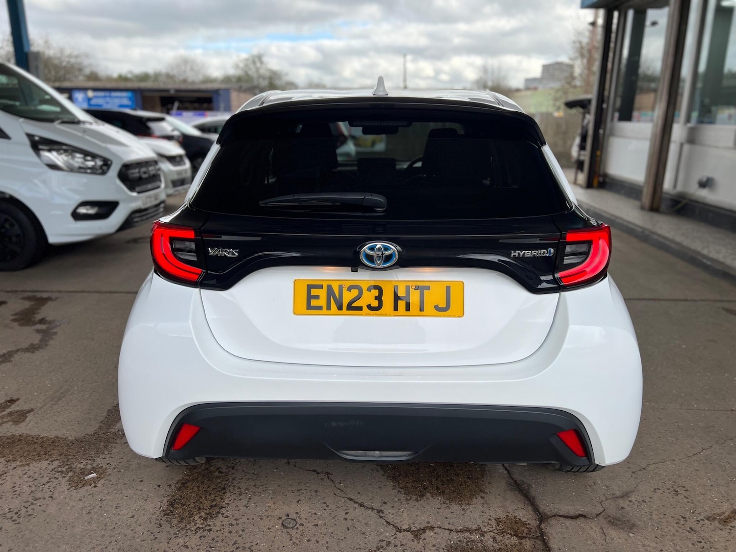 Used Toyota Yaris for sale - 77704732: Photo 11