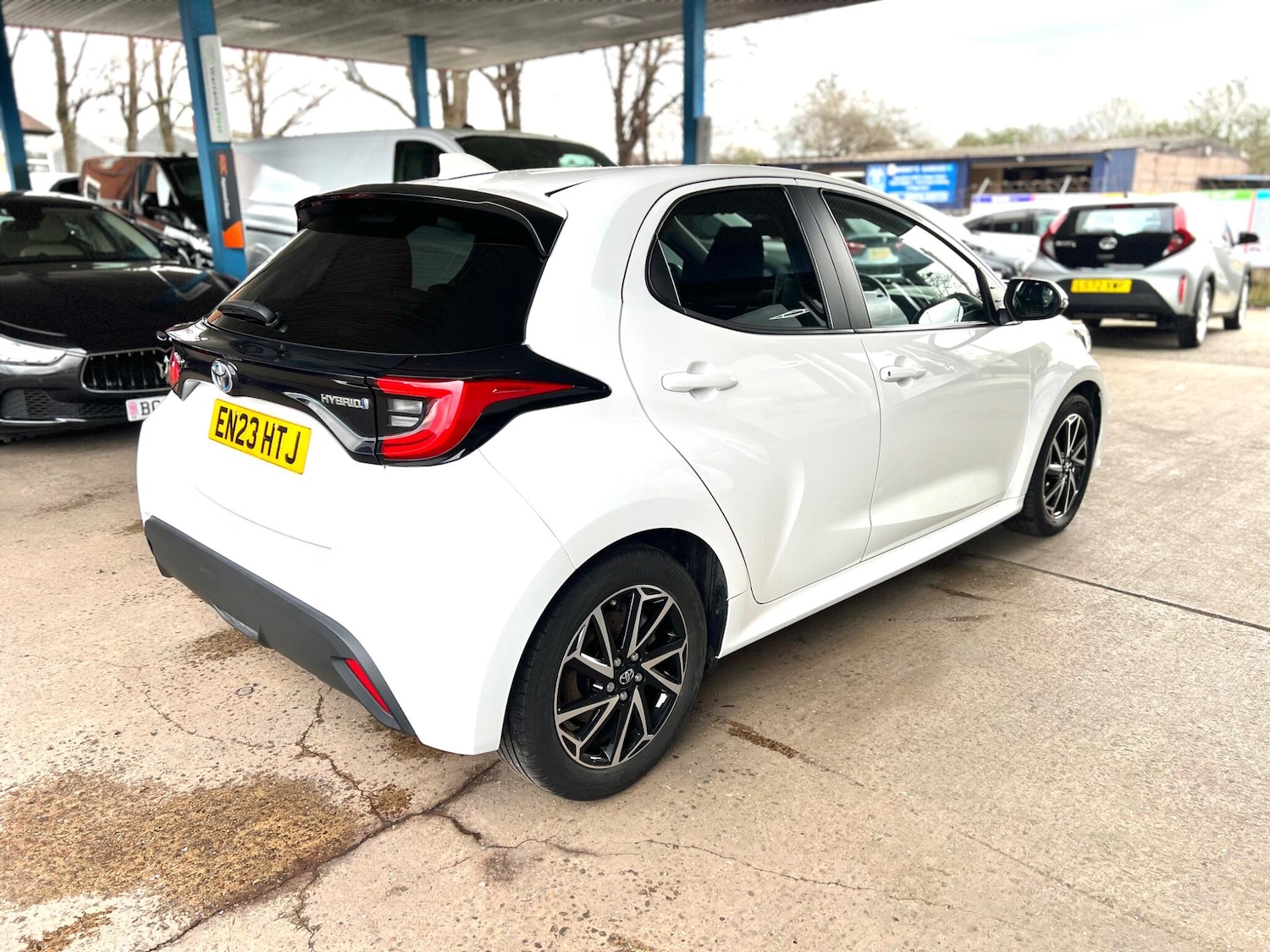 Used Toyota Yaris for sale - 77704732: Photo 12