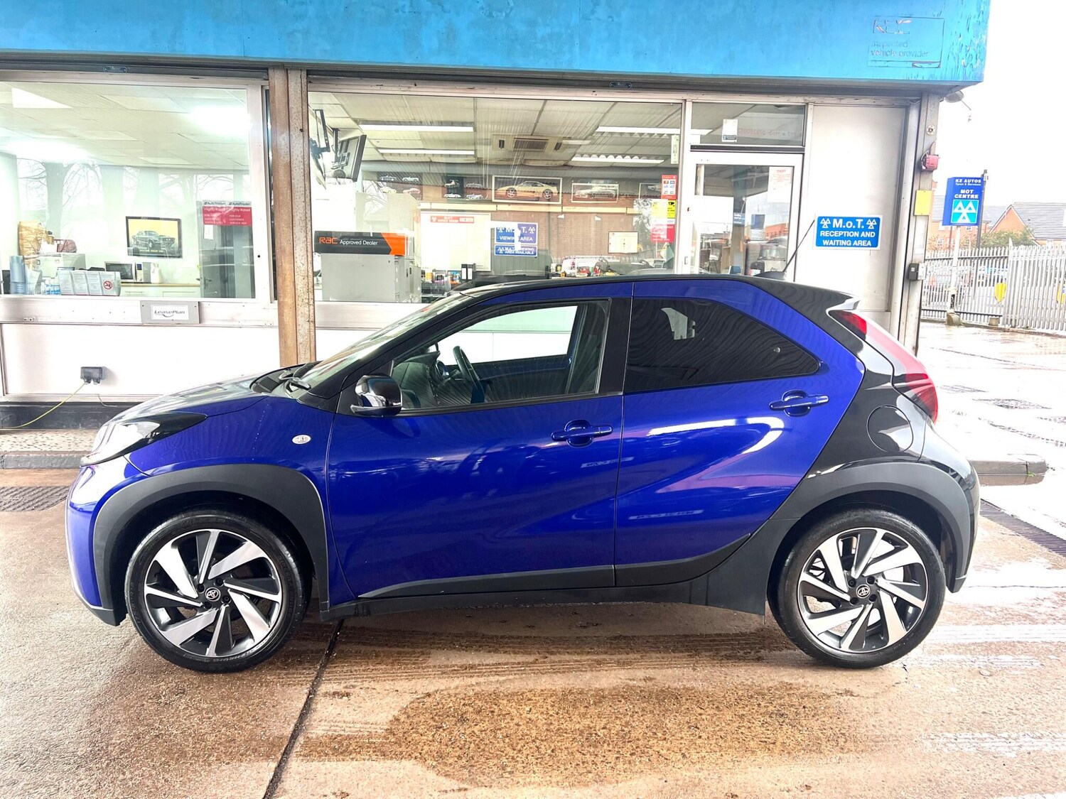 Used Toyota Aygo X 2022 for sale - 77892600: Photo 14