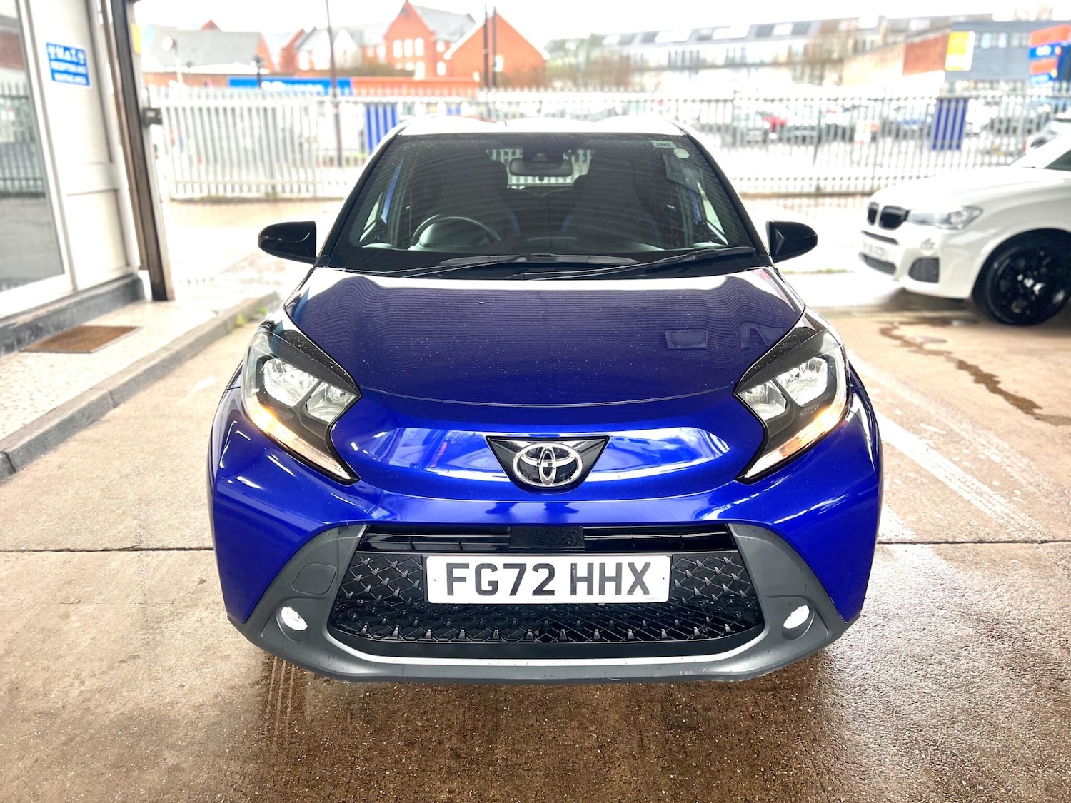 Used Toyota Aygo X 2022 for sale - 77892600: Photo 2