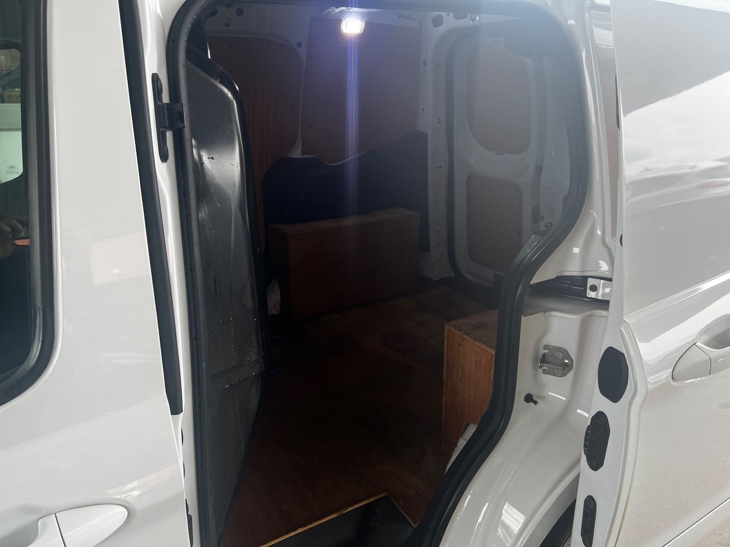 Used Ford Transit Courier 2020 for sale - 76802079: Photo 14