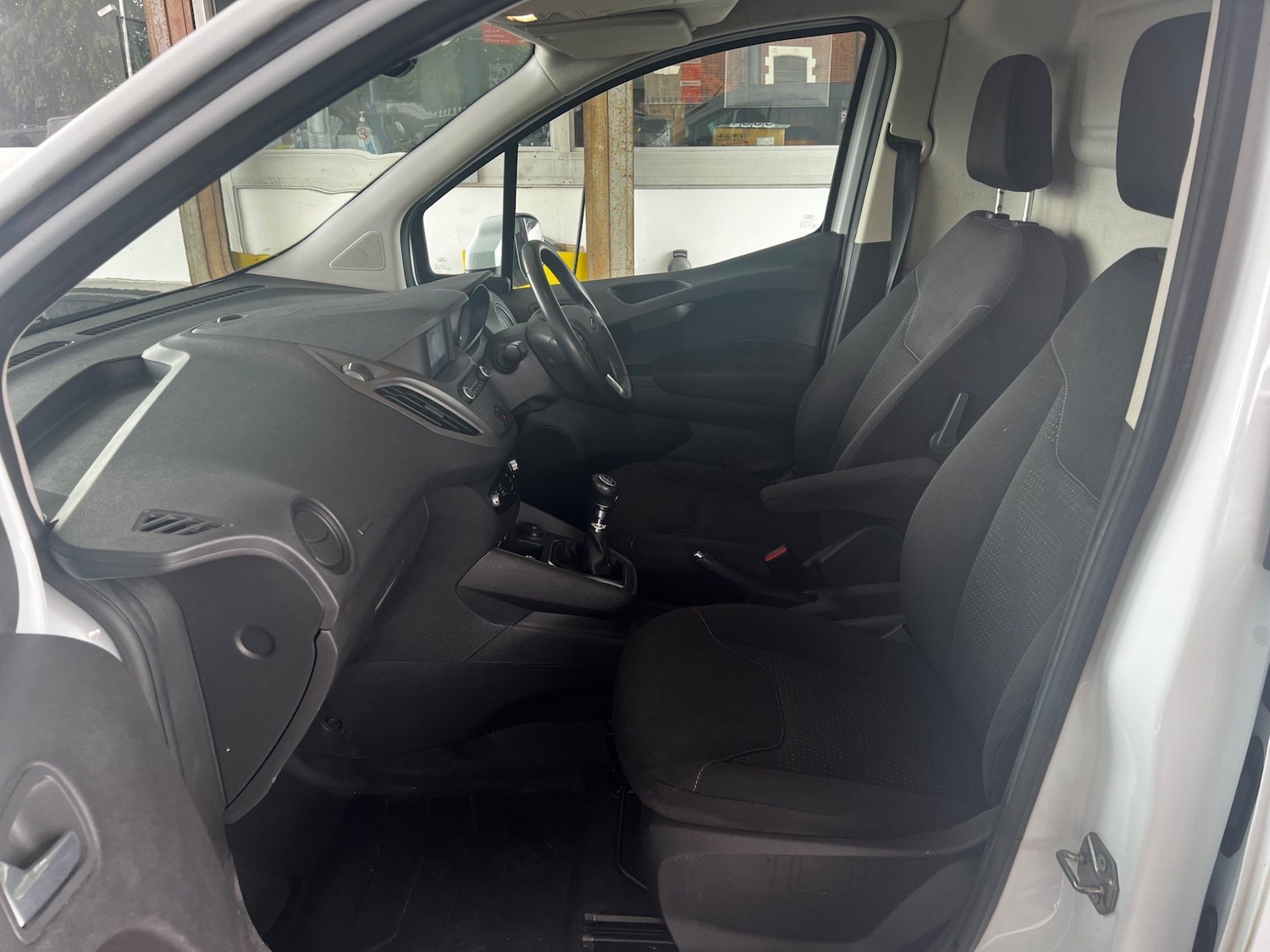 Used Ford Transit Courier 2020 for sale - 76802079: Photo 5
