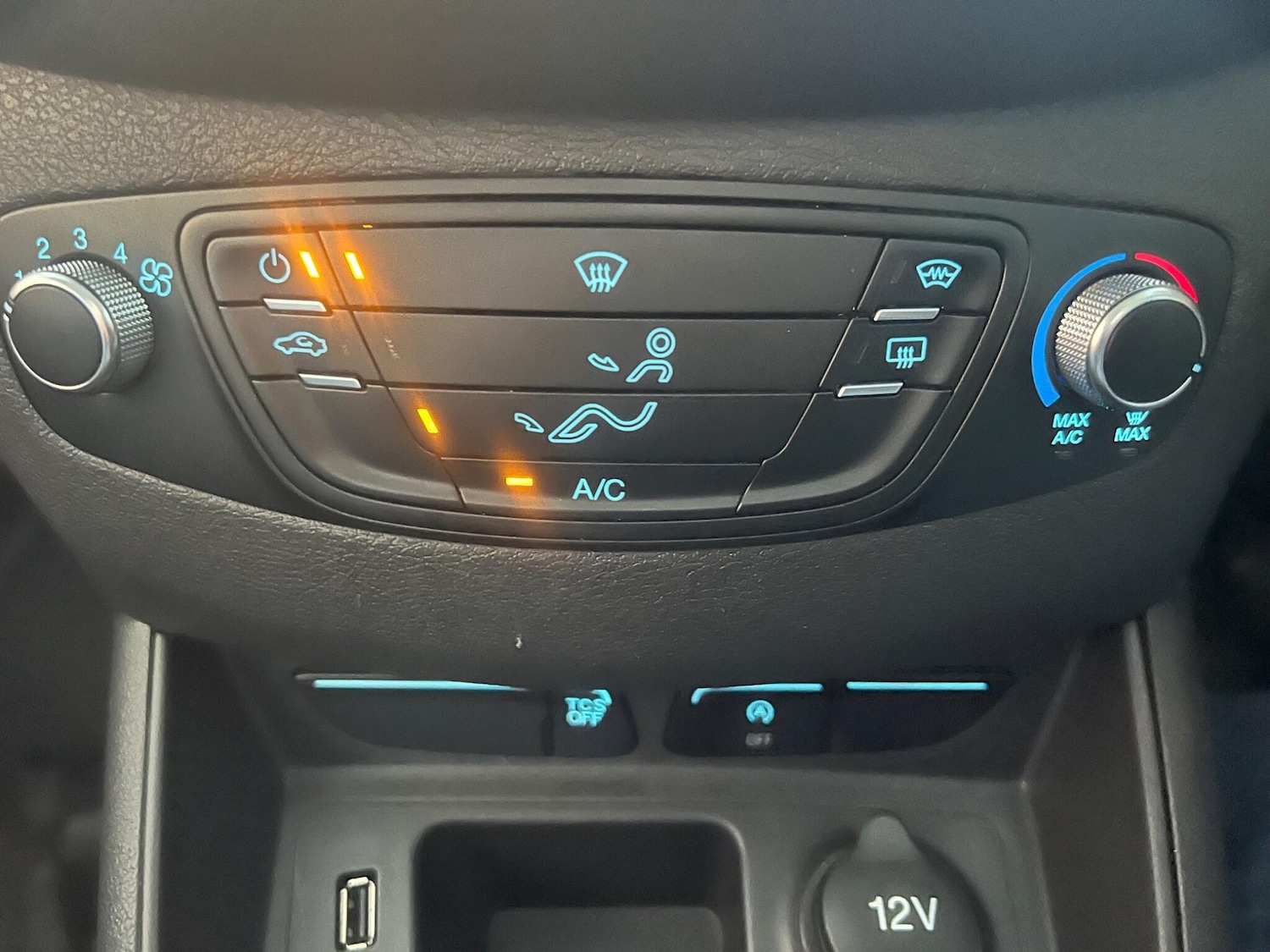 Used Ford Transit Courier 2020 for sale - 76802079: Photo 9