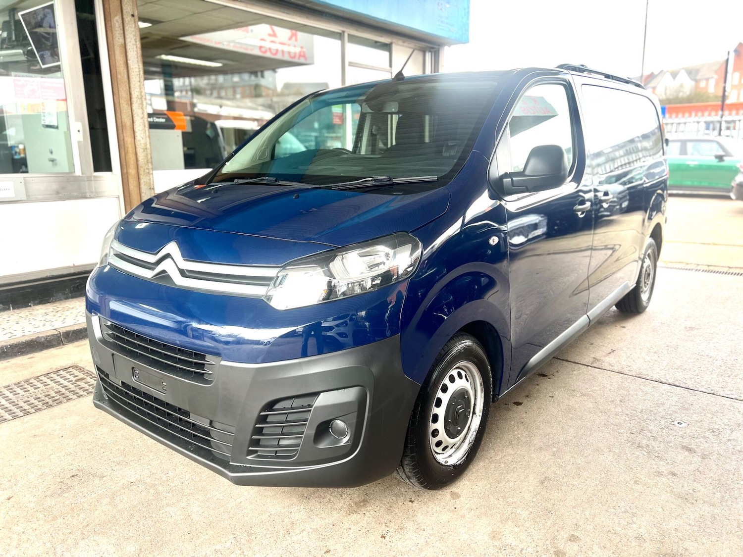 Used Citroen Dispatch 2017 for sale - 77824814: Photo 3