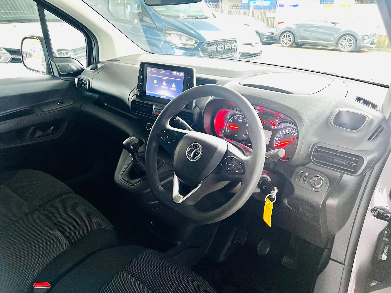 Used Vauxhall Combo 2023 for sale - 77155459: Photo 4