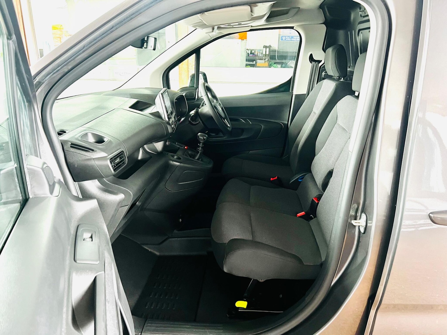 Used Vauxhall Combo 2023 for sale - 77155459: Photo 5