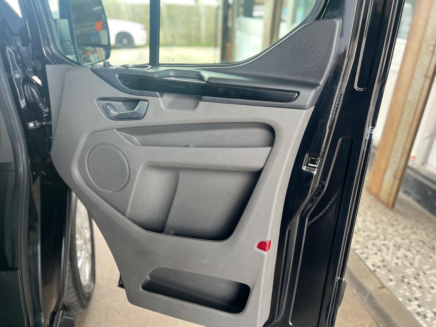 Used Ford Transit Custom for sale - 77753930: Photo 6