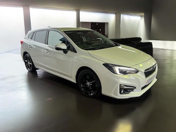 2018 (18) - 2.0i SE Lineartronic 4WD Euro 6 (s/s) 5dr