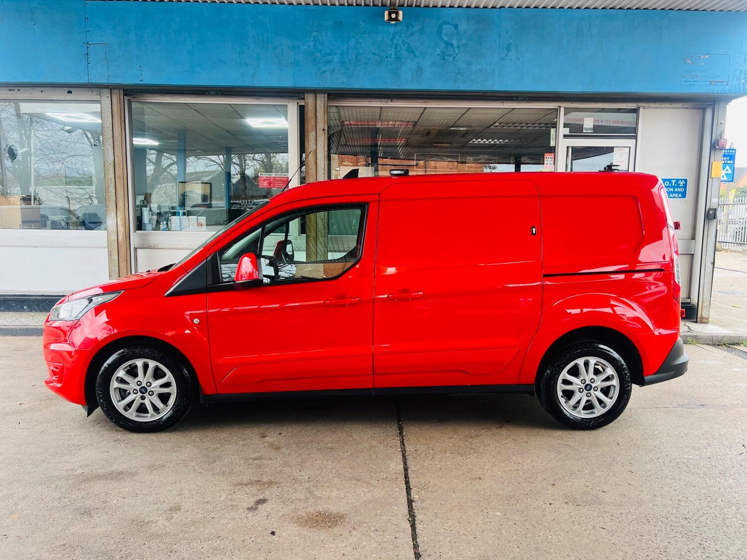 Used Ford Transit Connect 2023 for sale - 76457487: Photo 4
