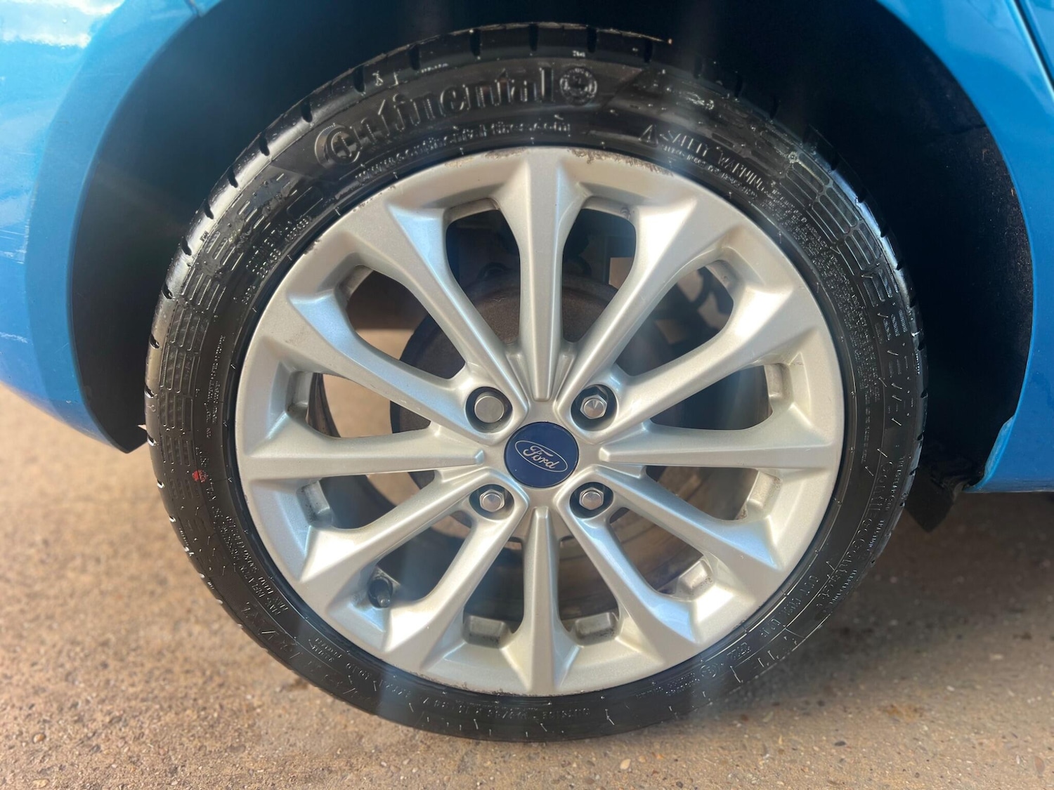 Used Ford Fiesta 2015 for sale - 76348943: Photo 10