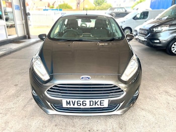Used Ford Fiesta 2016 for sale - 79236980: Photo