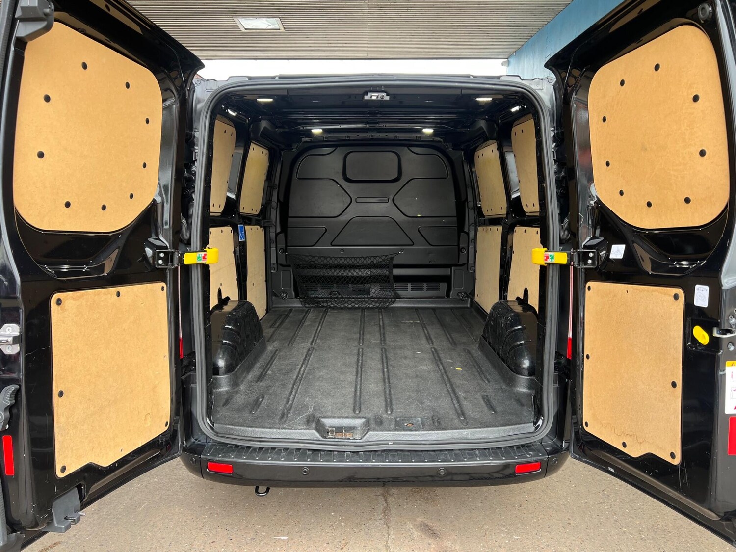 Used Ford Transit Custom 2022 for sale - 77958336: Photo 7