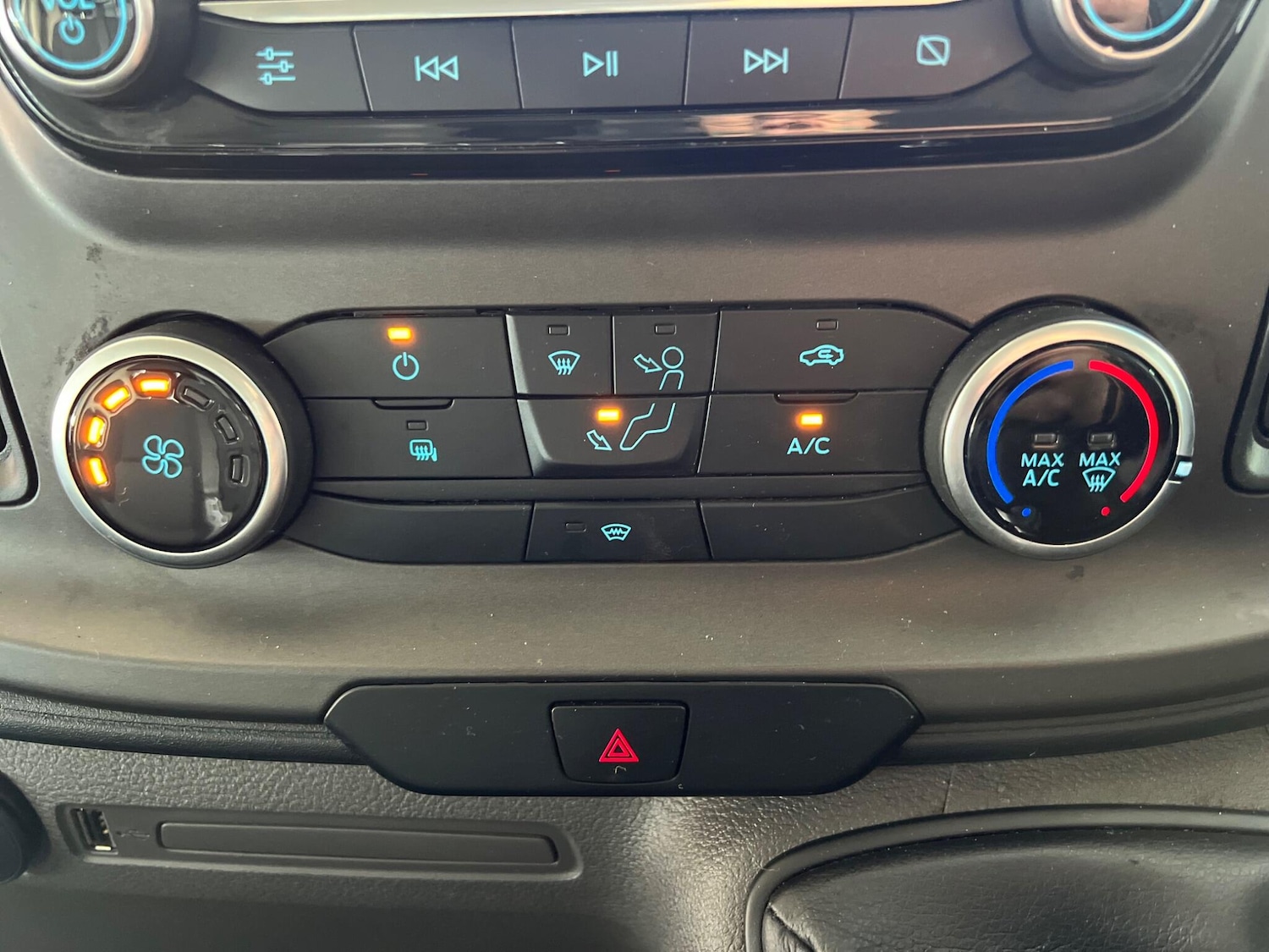 Used Ford Transit Custom 2022 for sale - 76742995: Photo 10