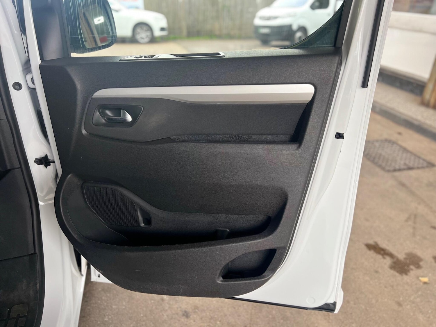 Used Vauxhall Vivaro 2023 for sale - 76997351: Photo 24
