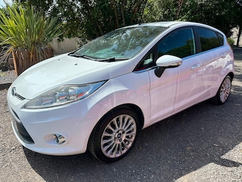 Used Ford Fiesta 2010 for sale - 79348421: Photo