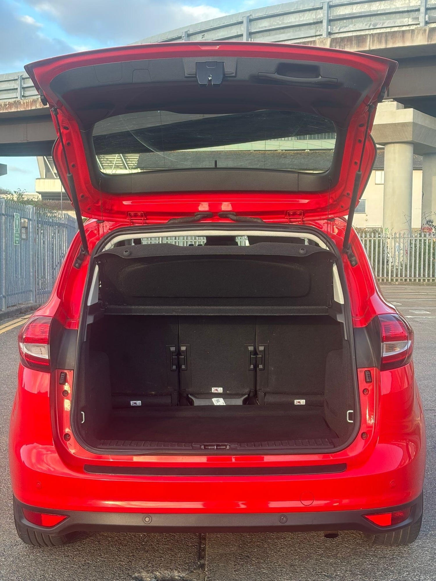 Used Ford C-Max 2018 for sale - 78116131: Photo 27