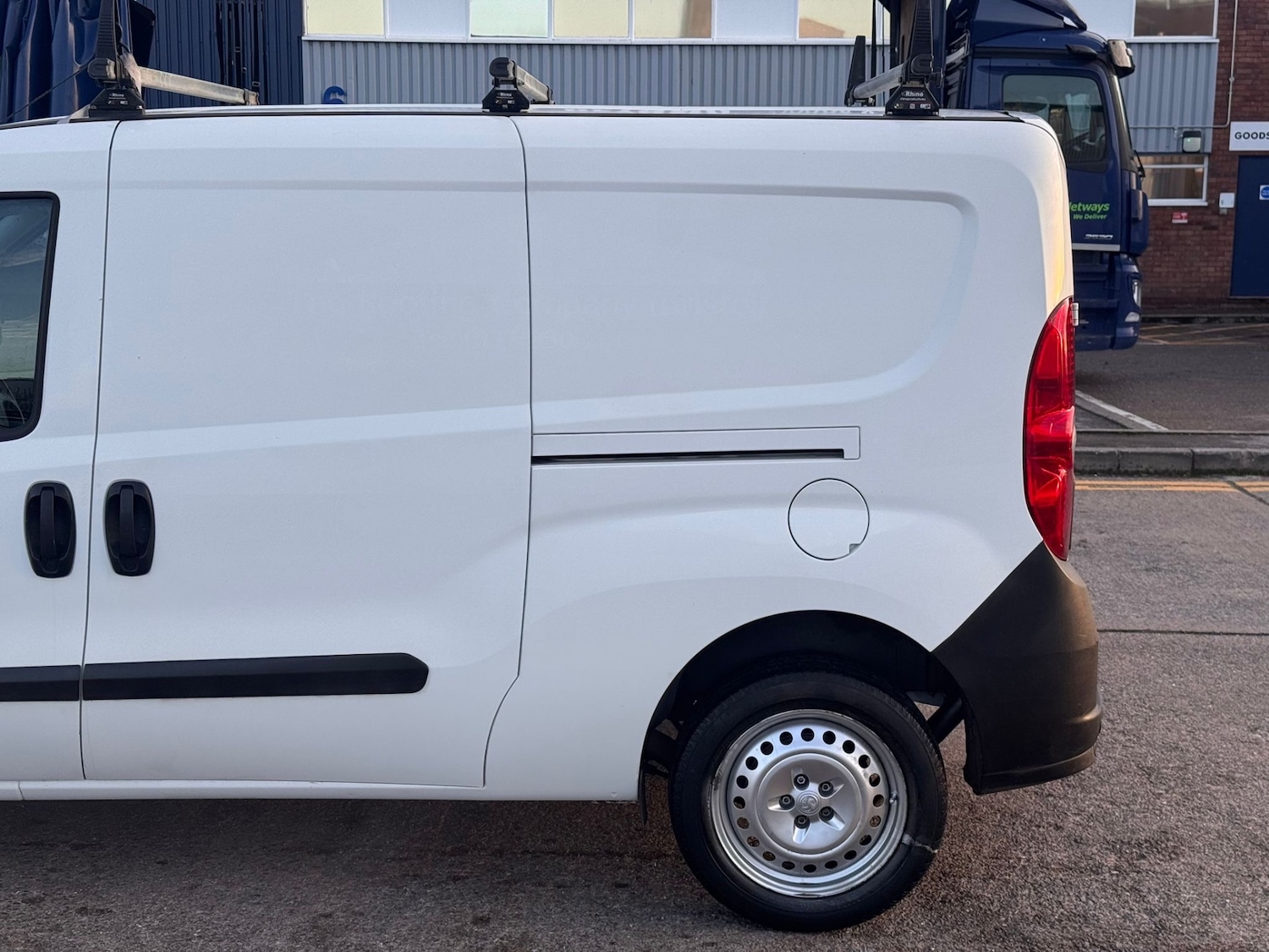 Used Vauxhall Combo 2018 for sale - 77060493: Photo 14
