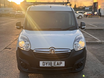 Used Vauxhall Combo 2018 for sale - 77060493: Photo